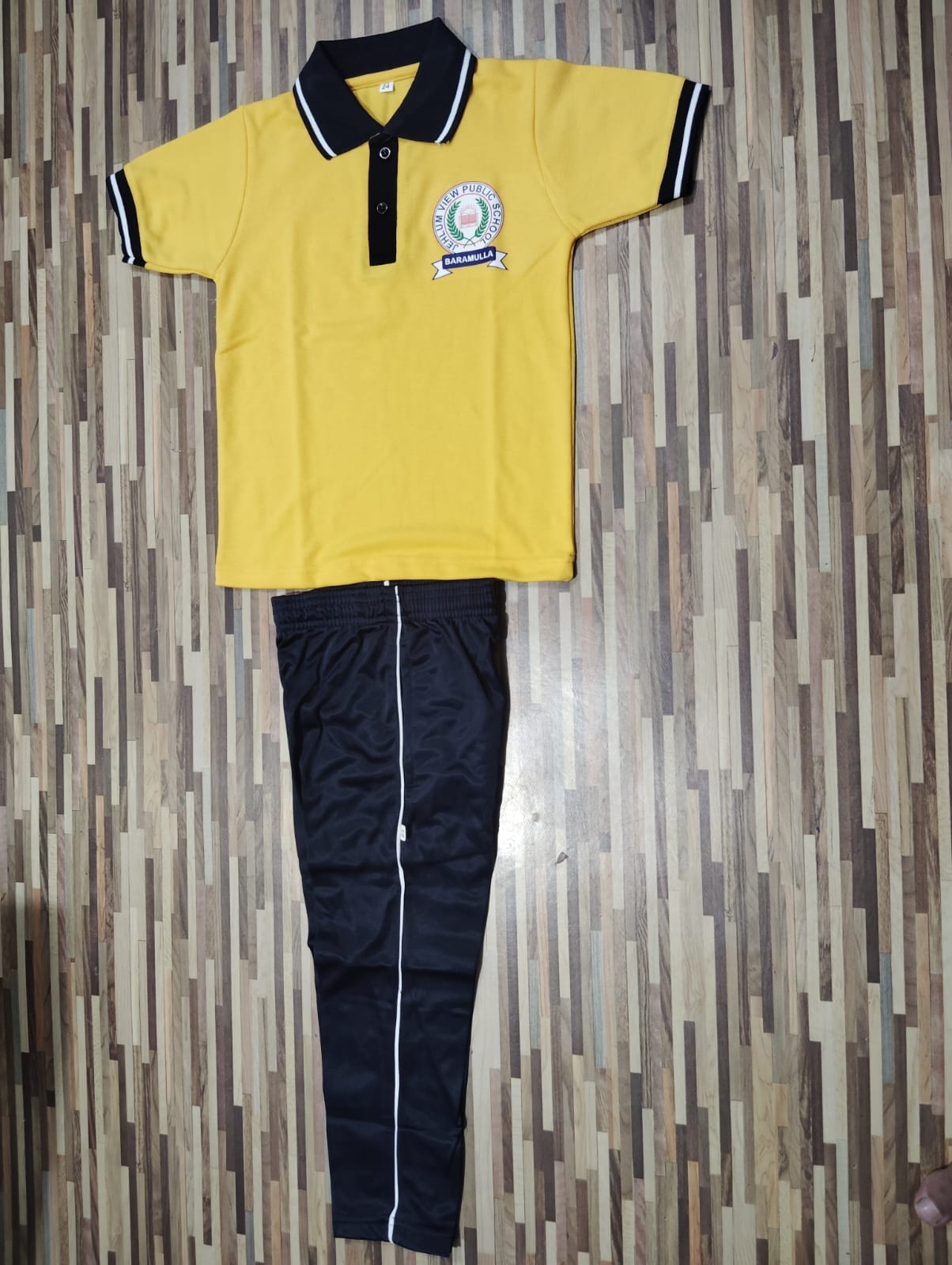 মোসম টেইলার্স - ছবি ২২